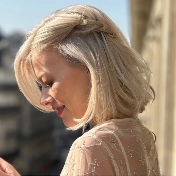 Fiona Franchimon No 1 Hairpin Trio-Tantalizing Blue, Seashell Pink, Strawberry - Picture 2 of 8